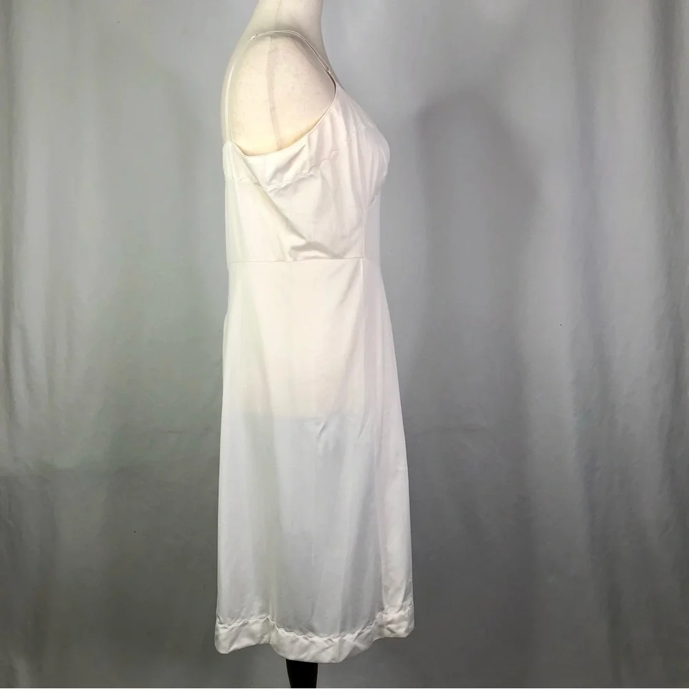 VINTAGE Aristocraft slip ivory scallop embroidery 38 tall bridal sissy grunge - Picture 3 of 8